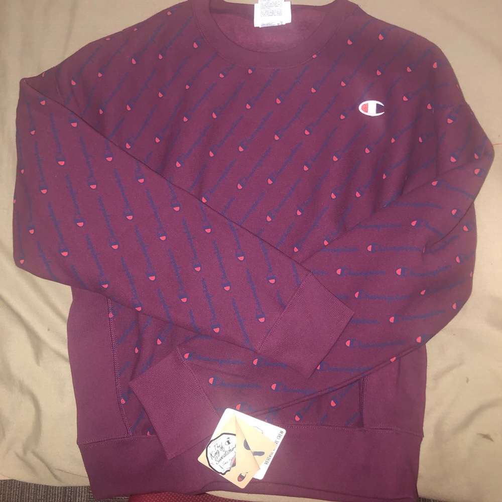 Champion reverse weave pullover! 🧚🏼‍♀️